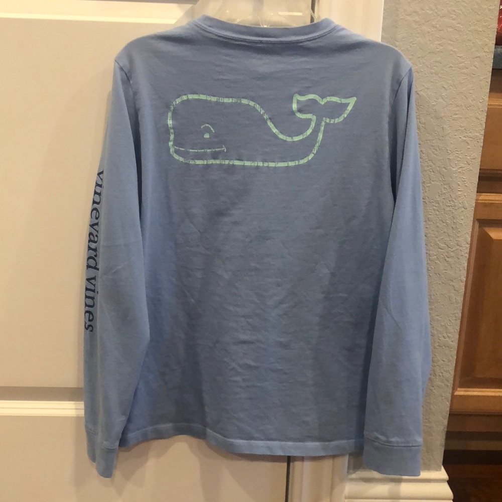 Vineyard vines long sleeve T-shirt boys large (16)